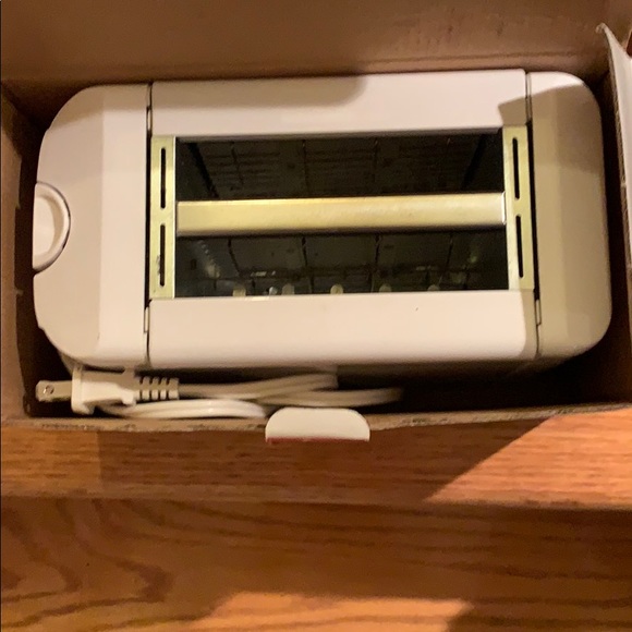 Toaster - Picture 8 of 8